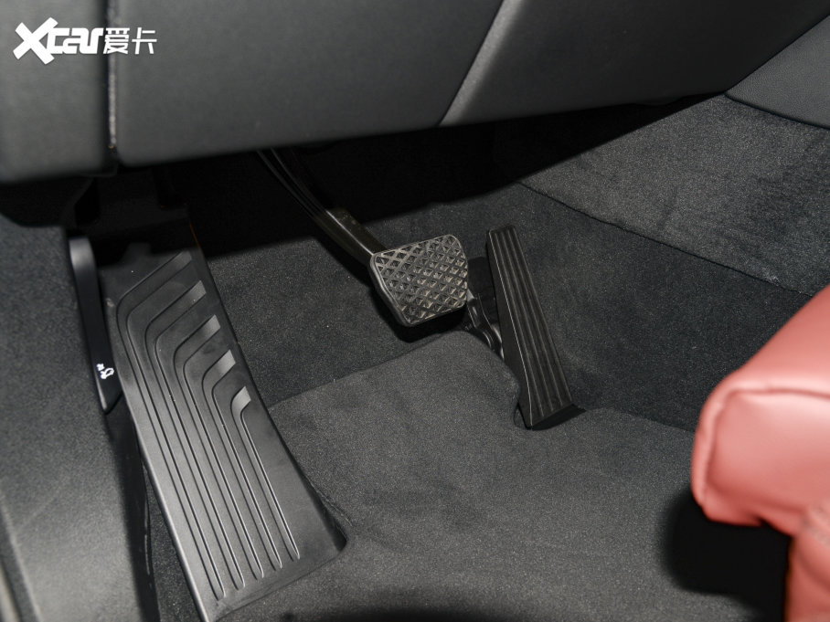 2022RX6 Ŀ xDrive30i M\b