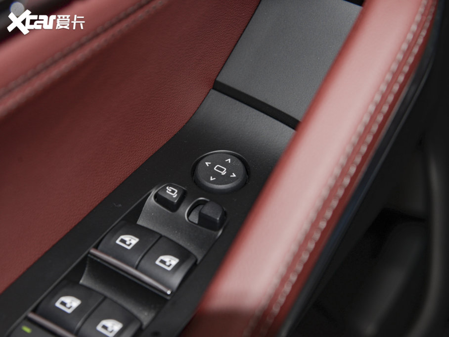 2022RX6 Ŀ xDrive30i M\b