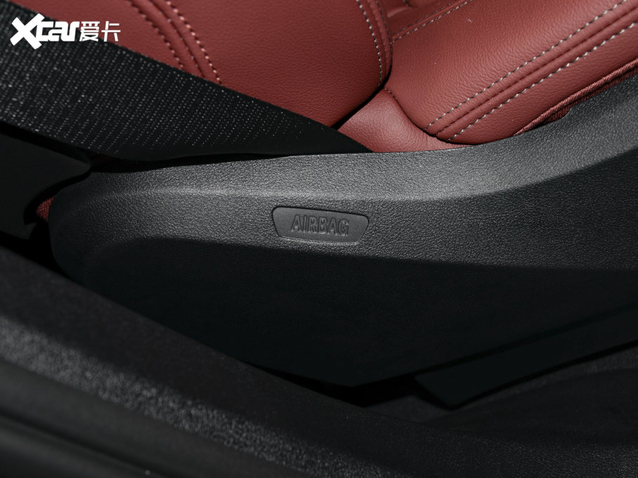 2022RX6 Ŀ xDrive30i M\b