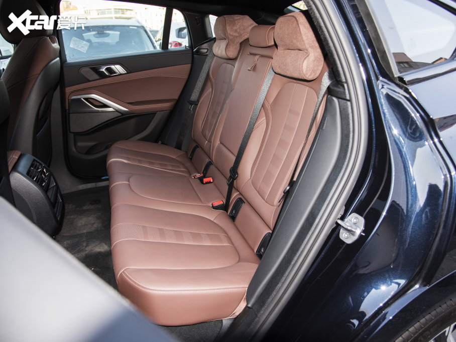 2022RX6 Ŀ xDrive40i M\b