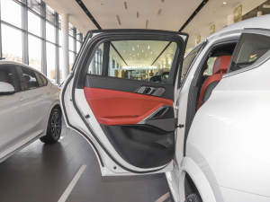 2022xDrive40i  M\(yn)(dng)b ܇T