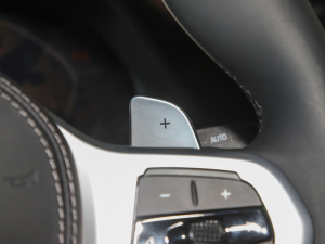 2022xDrive40i  M\b п؅^(q)