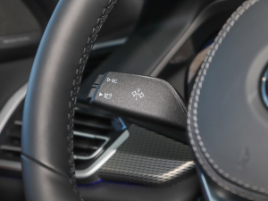 2022xDrive40i  M\b п؅^(q)