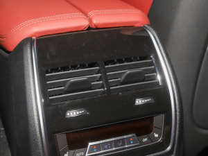 2022xDrive40i  M\b п؅^(q)