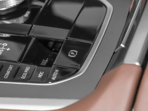 2022xDrive30i M\b п؅^