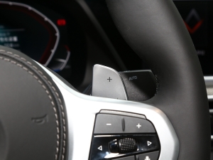 2022Ŀ xDrive40i  M\b п؅^