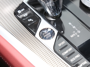 2022Ŀ xDrive40i  M\(yn)(dng)b п؅^(q)