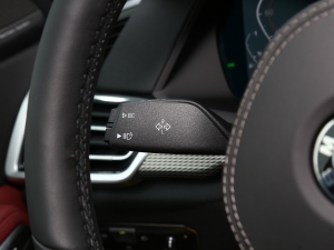 2022Ŀ xDrive40i  M\(yn)(dng)b п؅^(q)