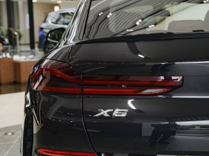 2022Ŀ xDrive30i M\b ^