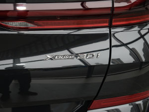 2022Ŀ xDrive30i M\b ^