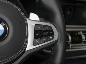 2022Ŀ xDrive30i M\b п؅^