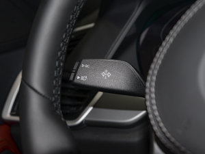 2022Ŀ xDrive30i M\b п؅^