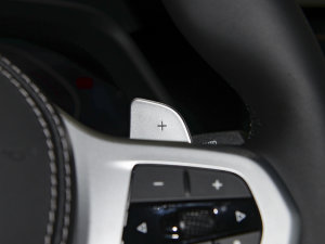 2022Ŀ xDrive30i M\b п؅^