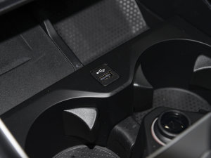 2022Ŀ xDrive30i M\b п؅^