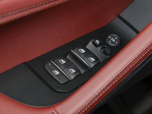 2022Ŀ xDrive30i M\b п؅^