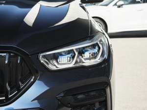 2022Ŀ xDrive40i M\b ^