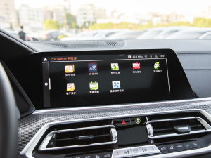 2022Ŀ xDrive40i M\b п؅^