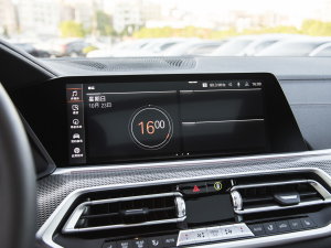 2022Ŀ xDrive40i M\b п؅^