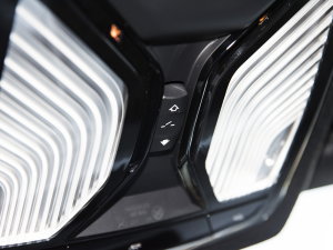 2022Ŀ xDrive40i M\b п؅^