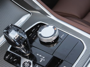 2022Ŀ xDrive40i M\b п؅^