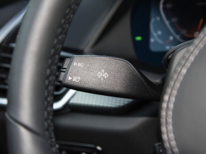 2022Ŀ xDrive40i M\b п؅^