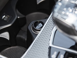 2022Ŀ xDrive40i M\b п؅^