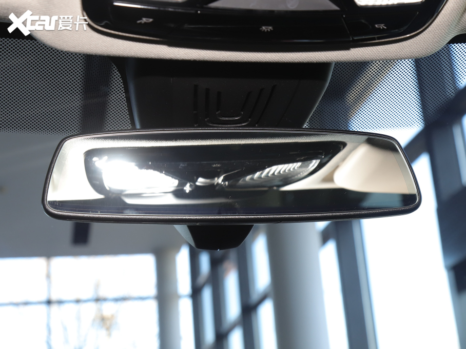 2022RX5(M) xDrive30i M\b