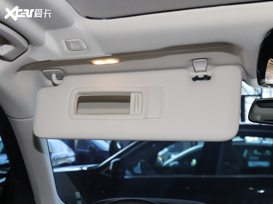 2022RX5(M) xDrive30i M\b