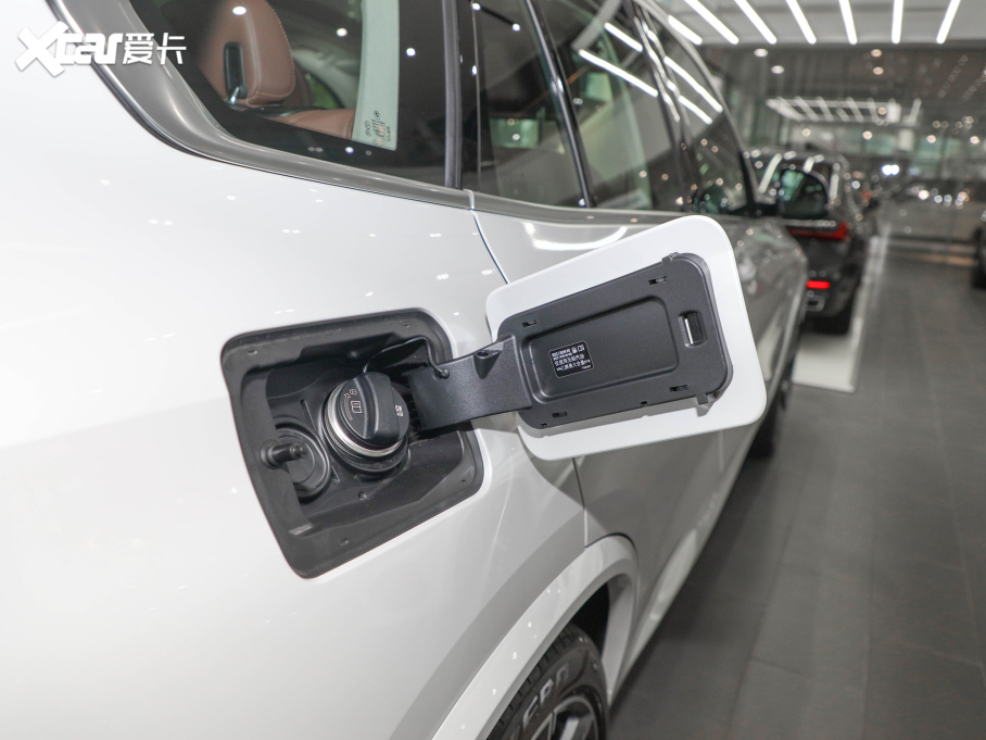 2022RX5(M) xDrive40i  M\b