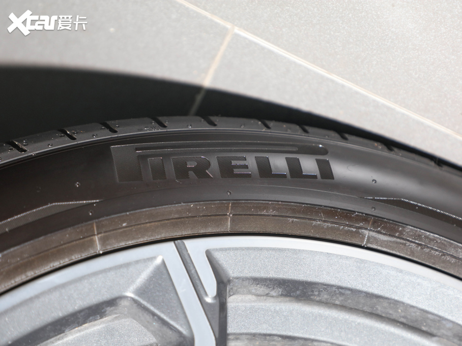 2022RX5(M) xDrive40i  M\b