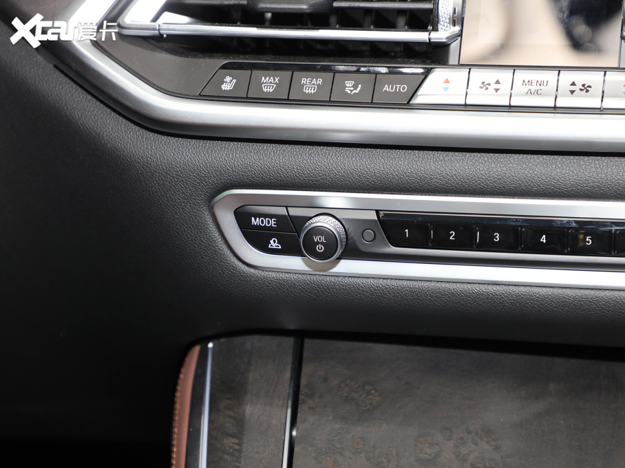 2022RX5(M) xDrive40i  M\b