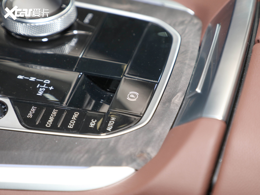 2022RX5(M) xDrive40i  M\b