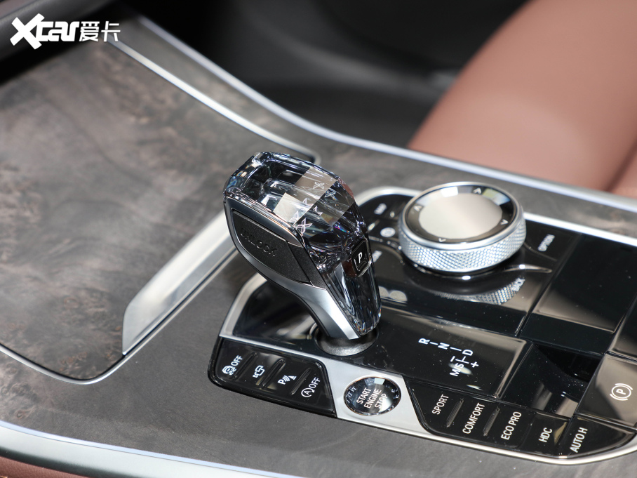 2022RX5(M) xDrive40i  M\b