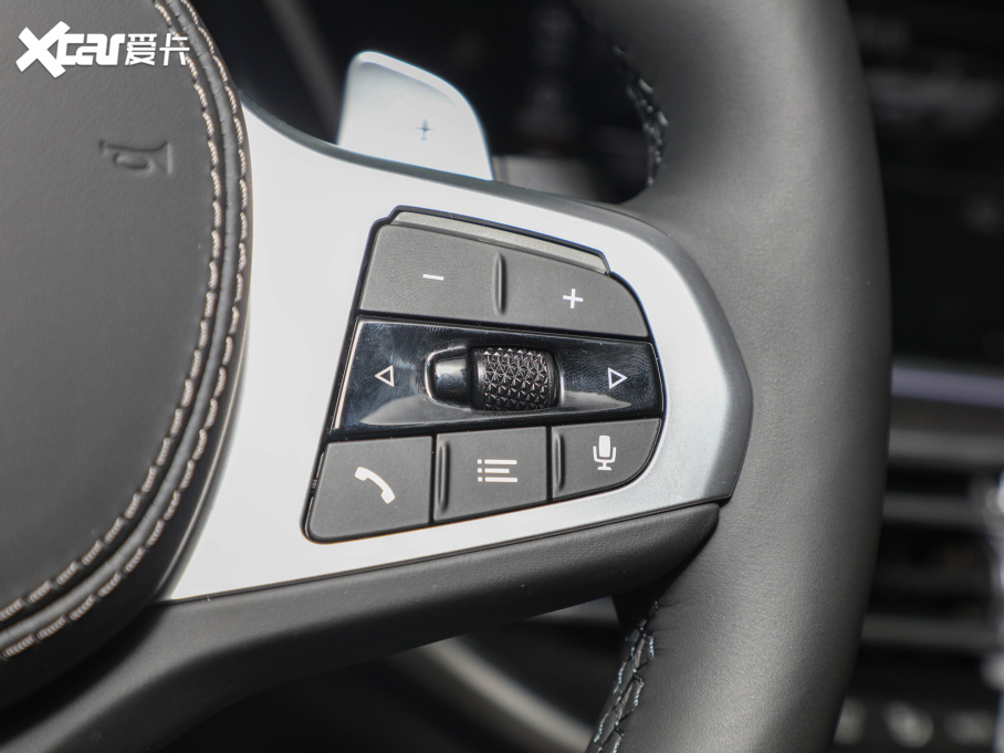 2022RX5(M) xDrive40i  M\b