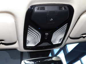 2022xDrive30i M\b п؅^