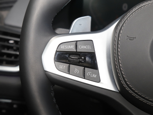 2022xDrive30i M\b п؅^(q)