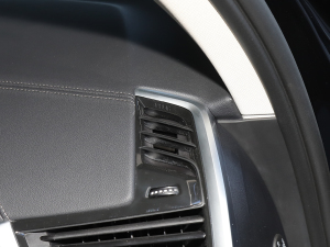 2022xDrive30i M\b п؅^