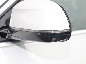 2022xDrive40i  M\b ^