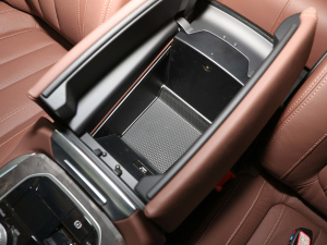 2022xDrive40i  M\b g