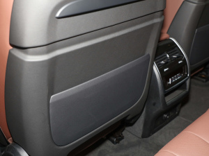 2022xDrive40i  M\b g