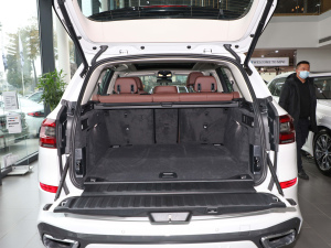 2022xDrive40i  M\b g