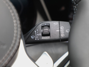 2022xDrive40i  M\b п؅^