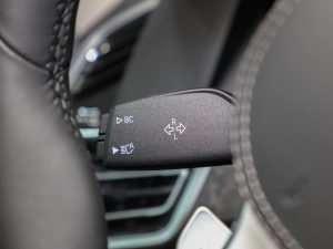 2022xDrive40i  M\b п؅^