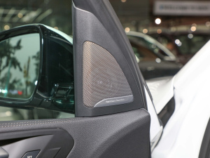 2022xDrive40i  M\b п؅^