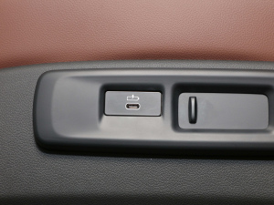 2022xDrive40i  M\b п؅^