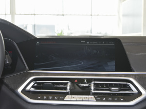 2022xDrive40i M\(yn)(dng)b п؅^(q)