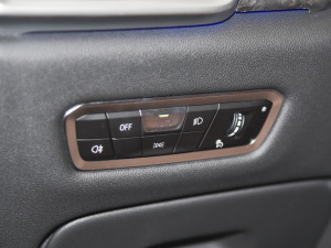 2022xDrive40i M\b п؅^(q)