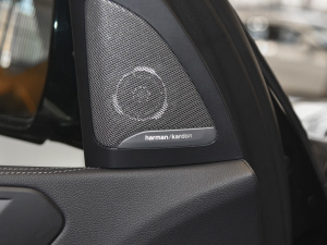 2022xDrive40i M\b п؅^(q)