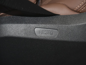 2022xDrive40i M\b п؅^(q)