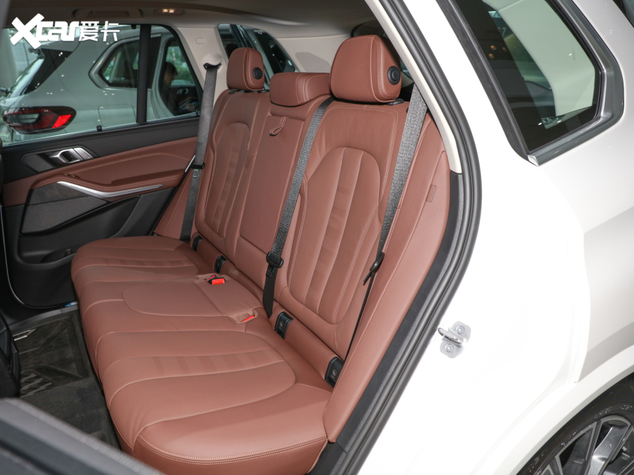 2022RX5Դ xDrive45e M\b